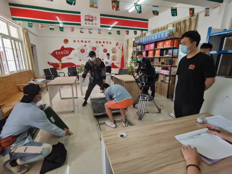 江南区广告片拍摄公司：极简主义践行者，少即是多的视觉哲学